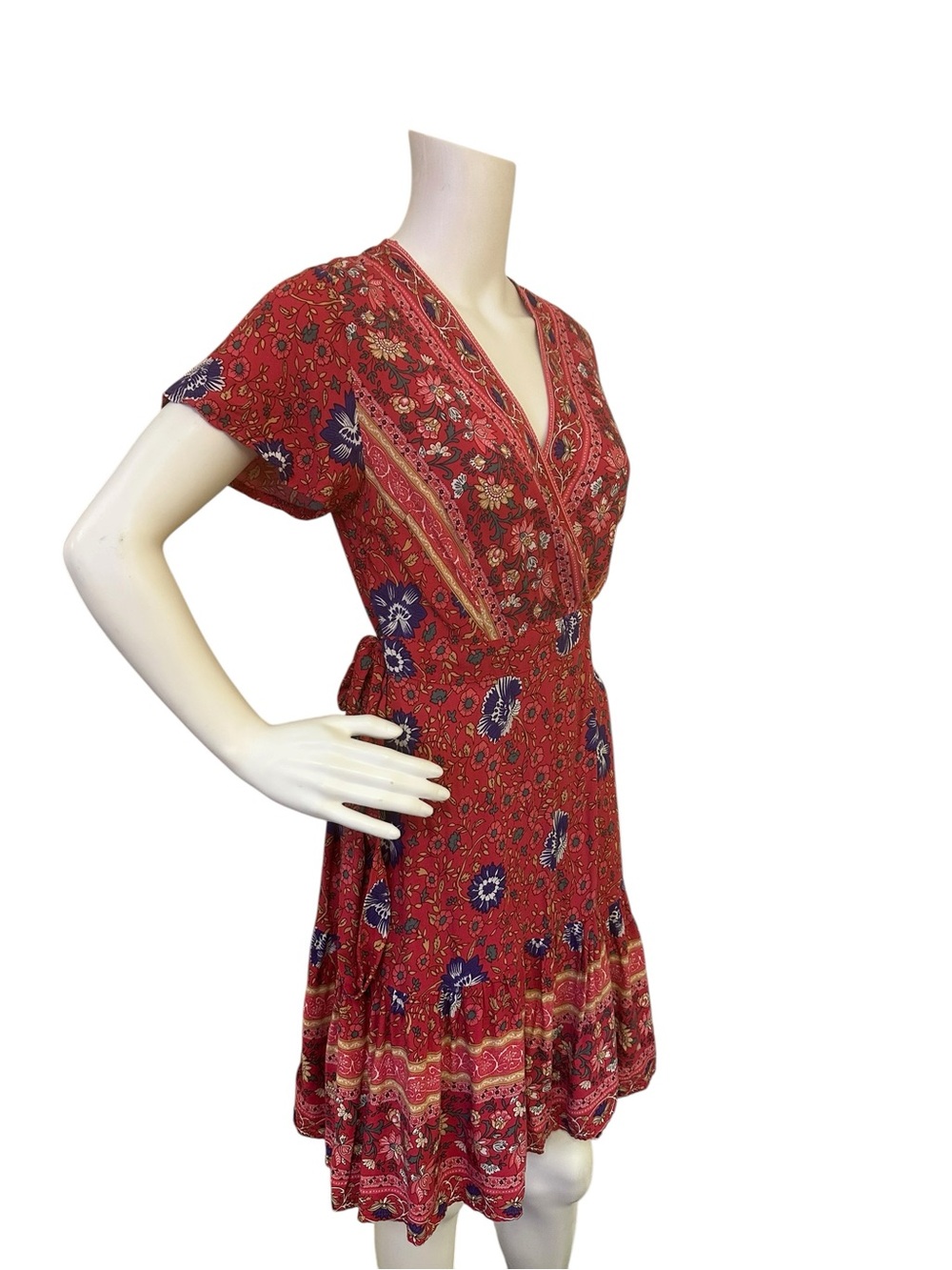Zesica Red Floral V-Neck Short Sleeve Dress